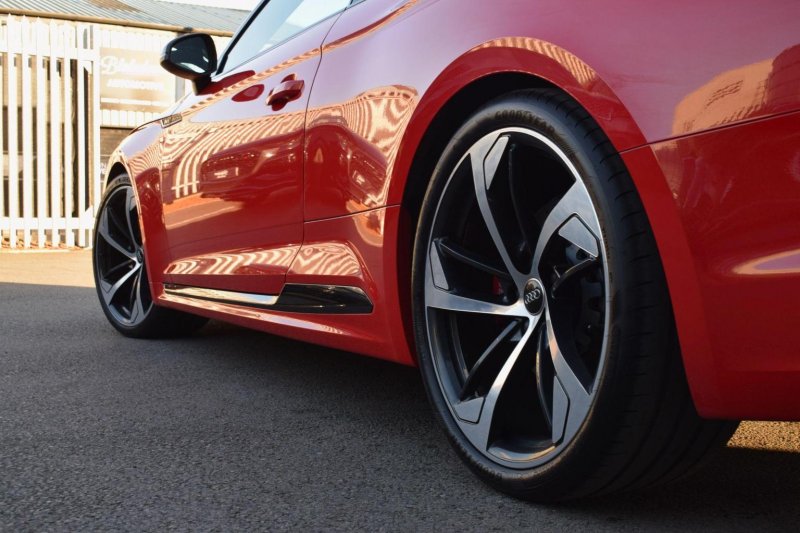 AUDI RS5