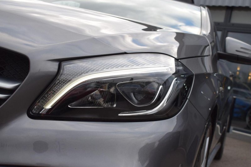 MERCEDES-BENZ A CLASS