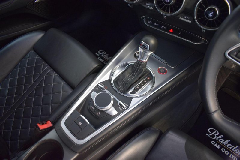 AUDI TTS