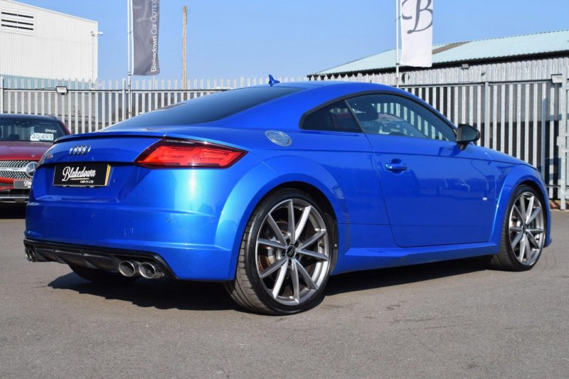 AUDI TTS