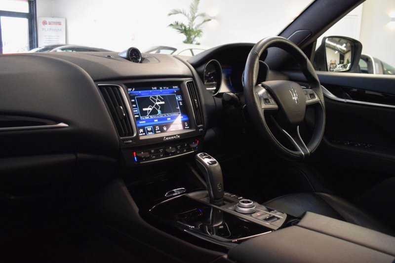 MASERATI LEVANTE