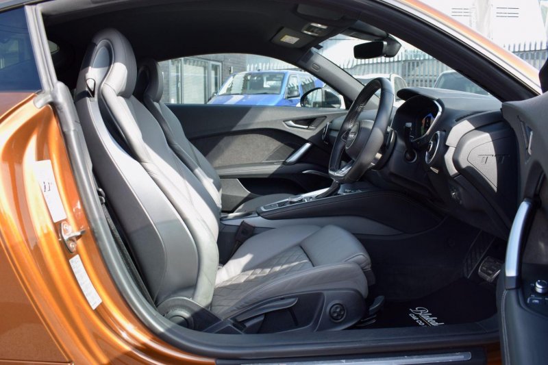 AUDI TTS