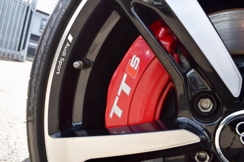 AUDI TTS