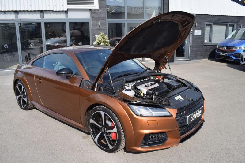 AUDI TTS