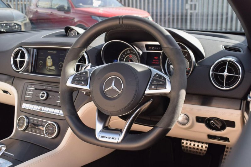 MERCEDES-BENZ SL