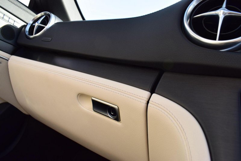 MERCEDES-BENZ SL