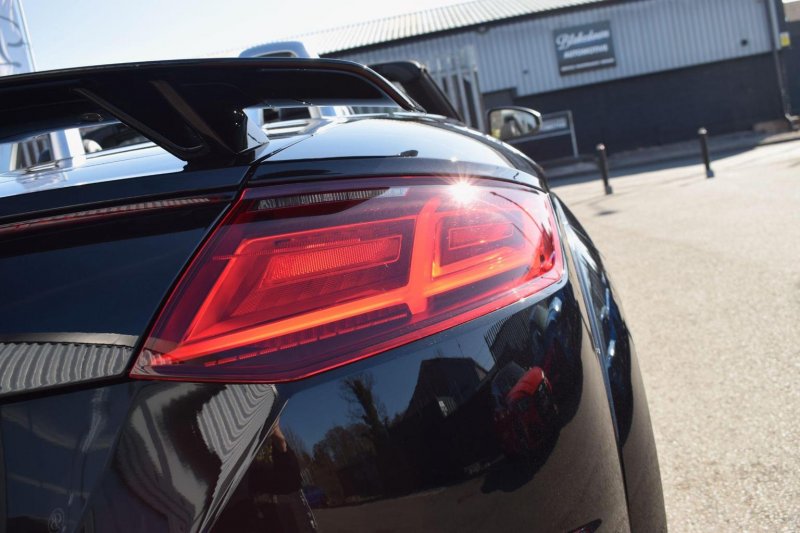 AUDI TT RS