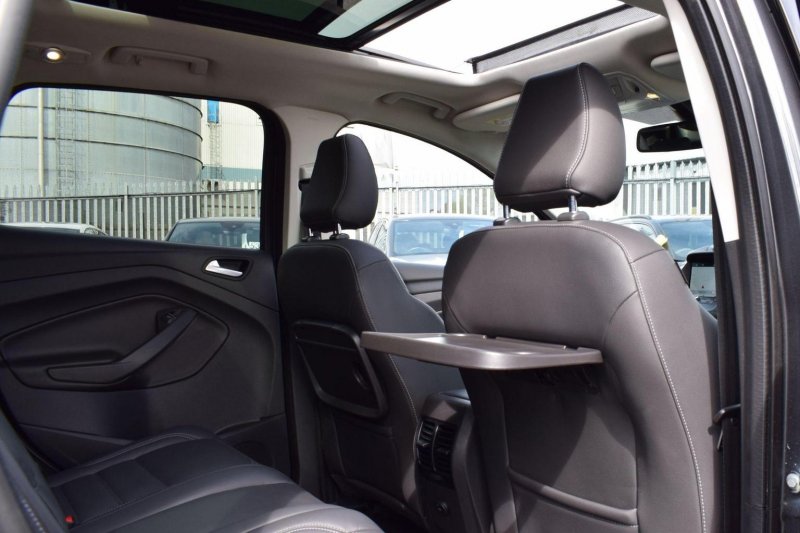 FORD KUGA