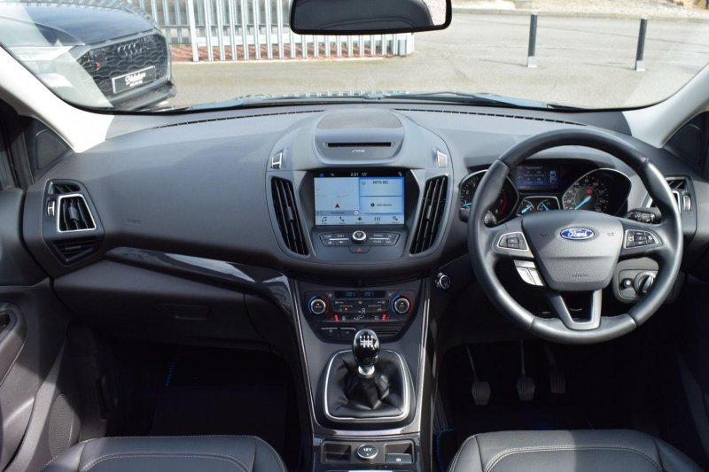 FORD KUGA