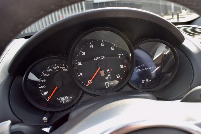 PORSCHE BOXSTER