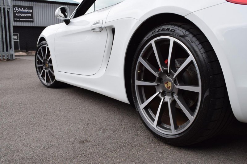 PORSCHE BOXSTER