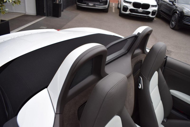 PORSCHE BOXSTER
