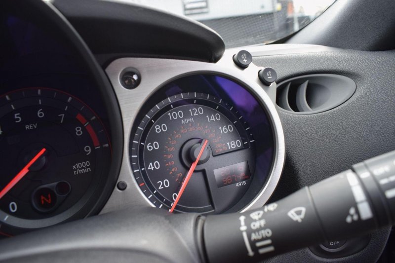 NISSAN 370Z