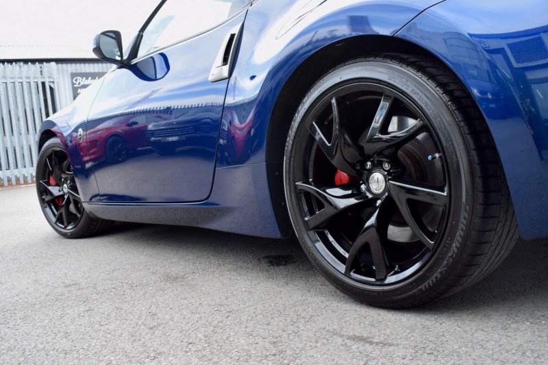 NISSAN 370Z