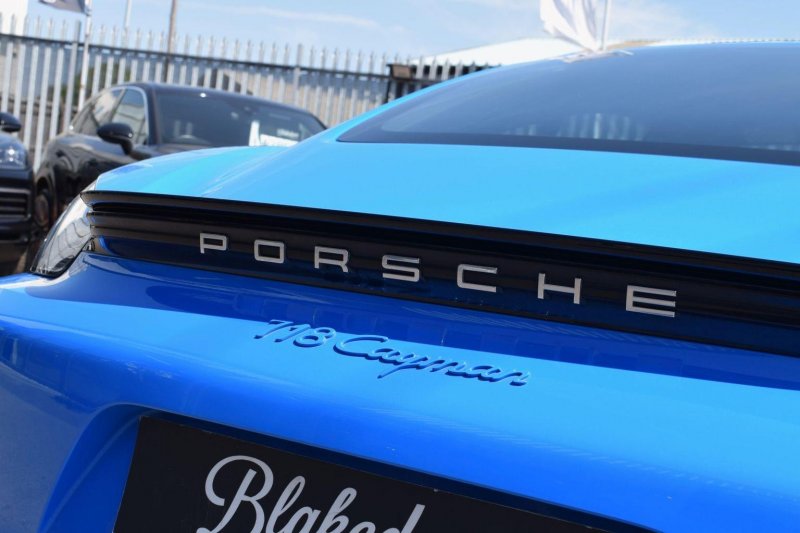 PORSCHE 718