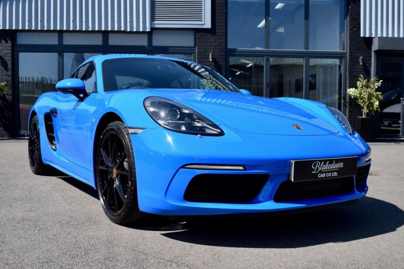 PORSCHE 718