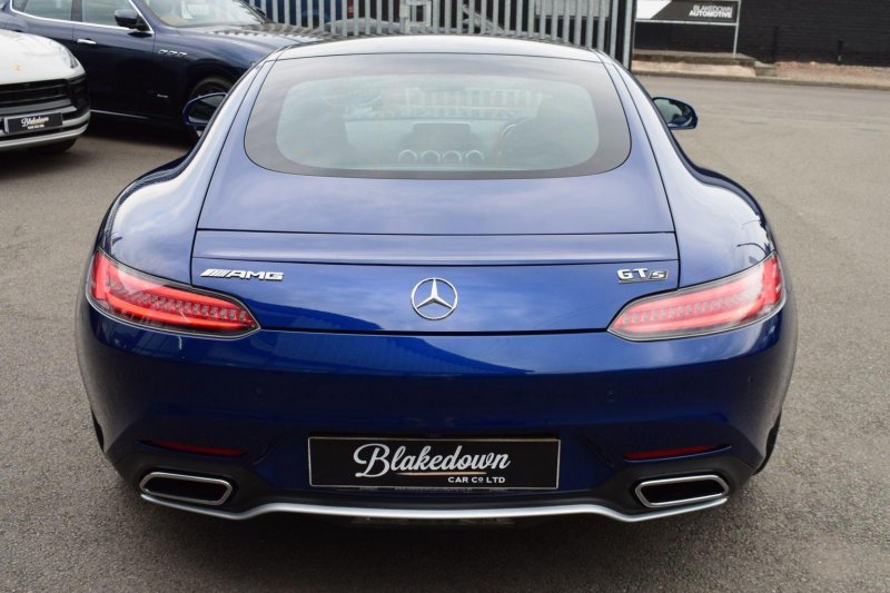 MERCEDES-BENZ AMG GT
