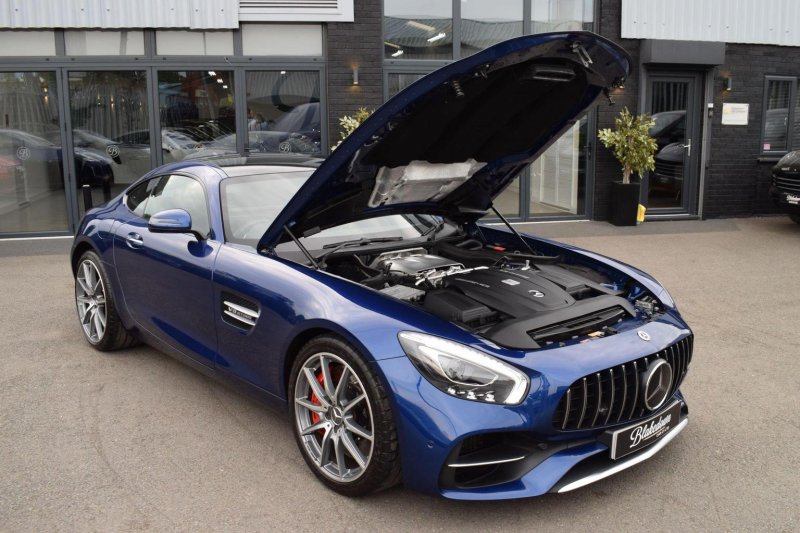 MERCEDES-BENZ AMG GT