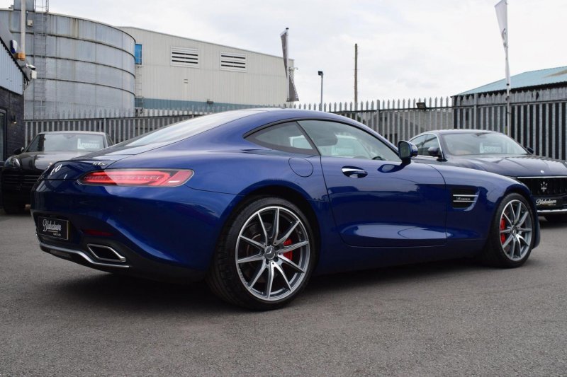 MERCEDES-BENZ AMG GT
