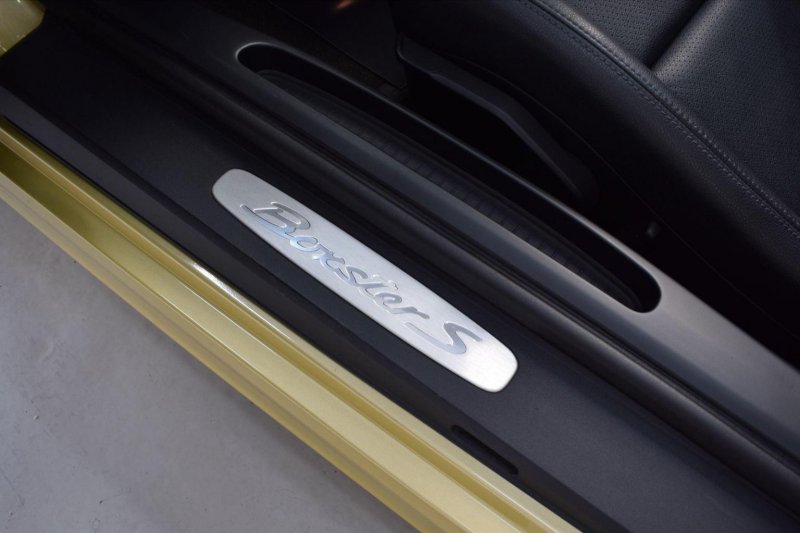 PORSCHE BOXSTER
