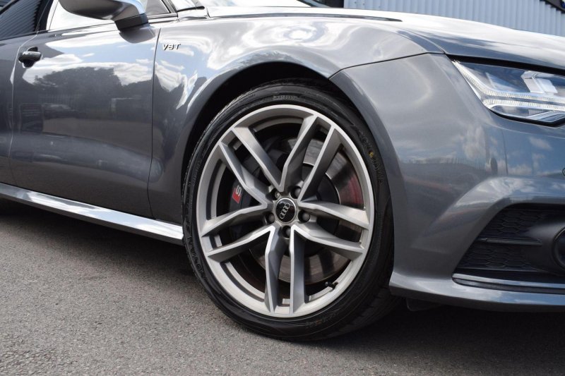 AUDI S7