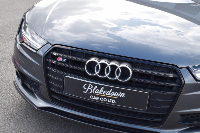 AUDI S7