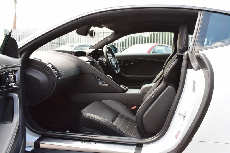 JAGUAR F-TYPE