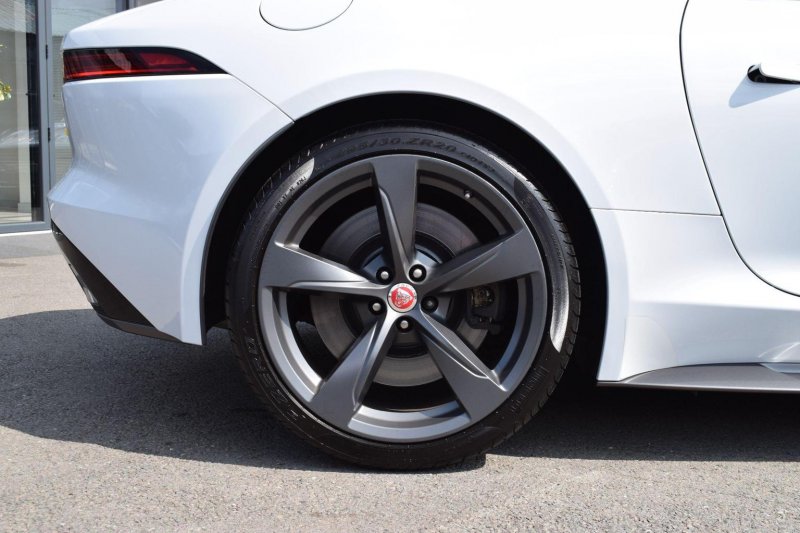 JAGUAR F-TYPE