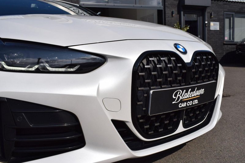 BMW 4 SERIES