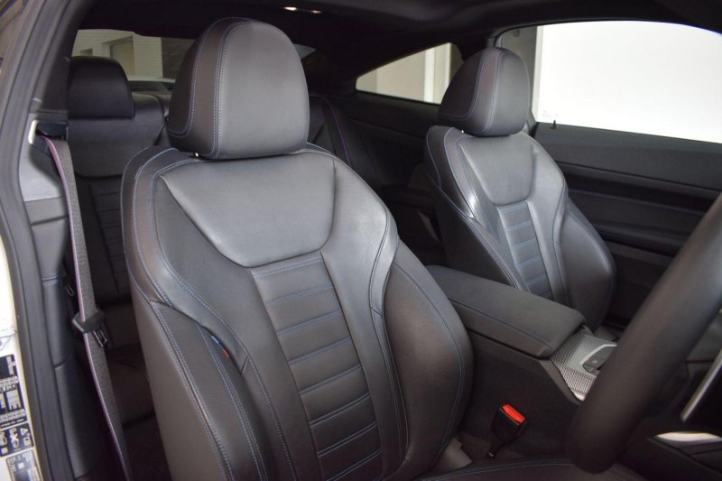 BMW 4 SERIES