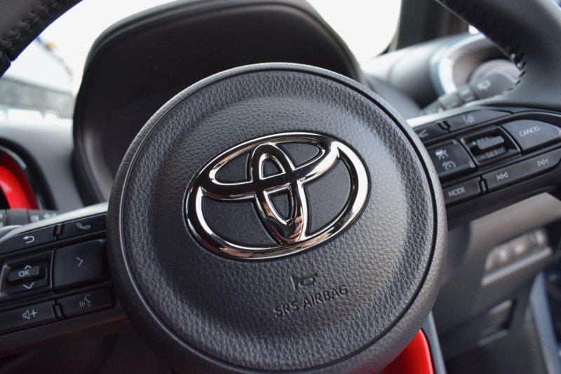 TOYOTA AYGO X