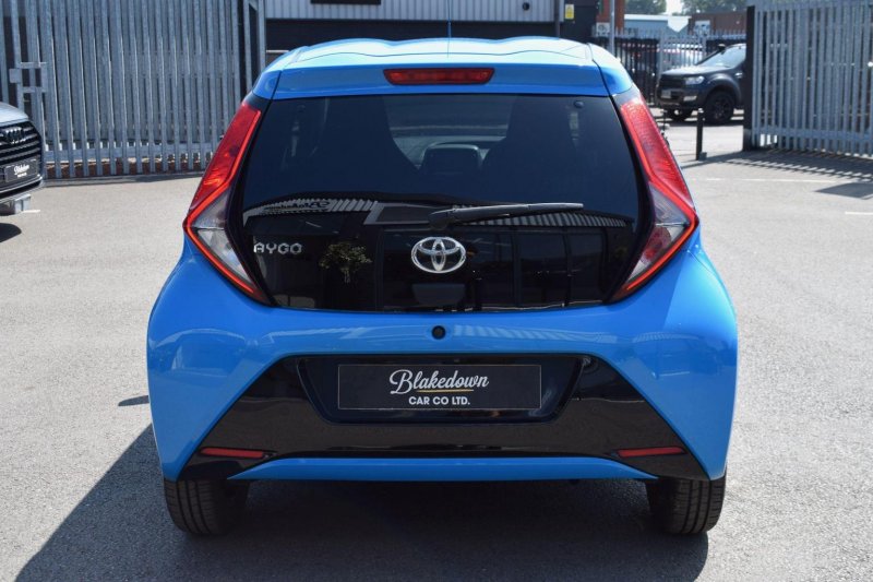TOYOTA AYGO