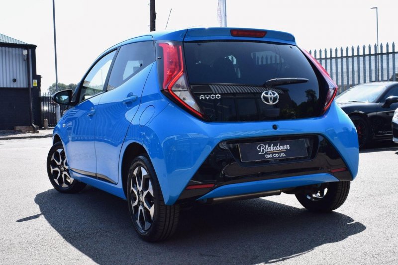 TOYOTA AYGO