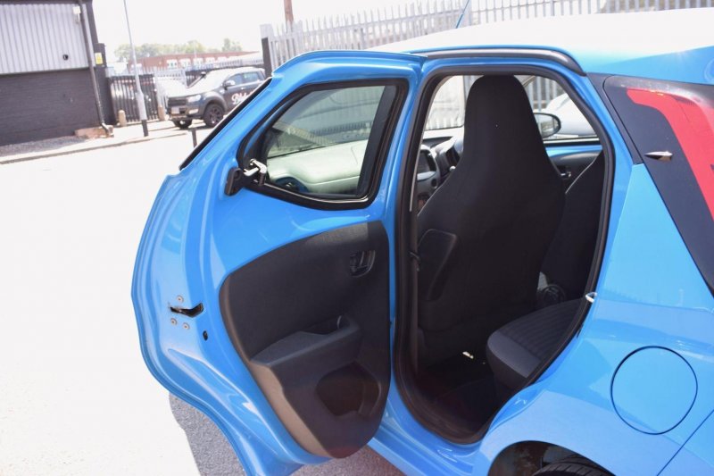 TOYOTA AYGO