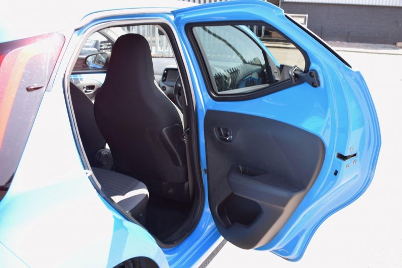 TOYOTA AYGO