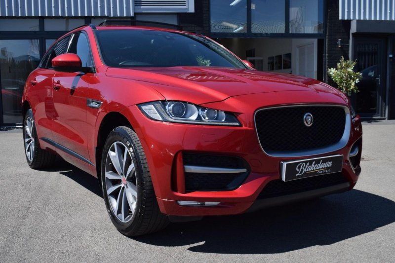 JAGUAR F-PACE