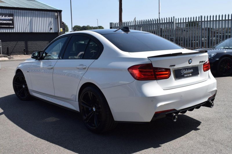BMW 3 SERIES