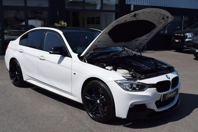 BMW 3 SERIES