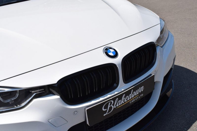 BMW 3 SERIES