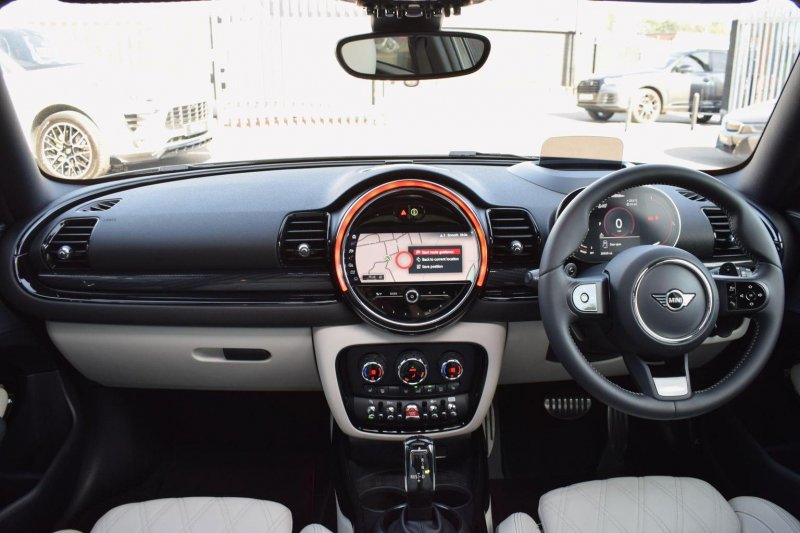 MINI CLUBMAN