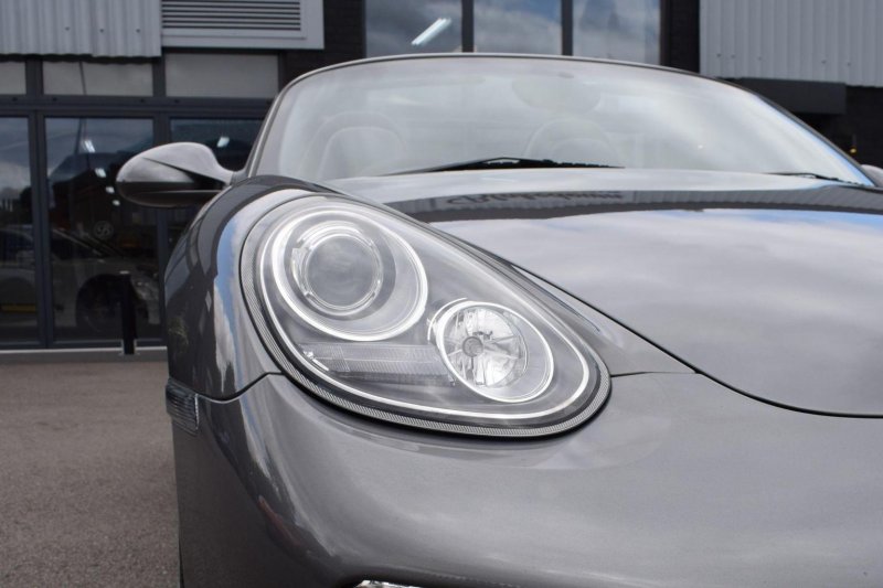 PORSCHE BOXSTER