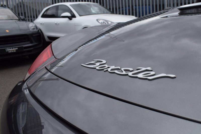 PORSCHE BOXSTER
