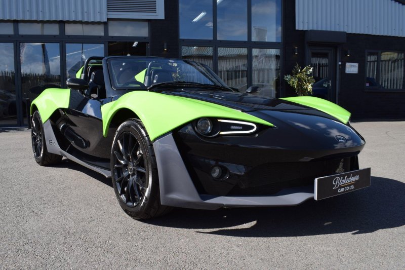 ZENOS E10