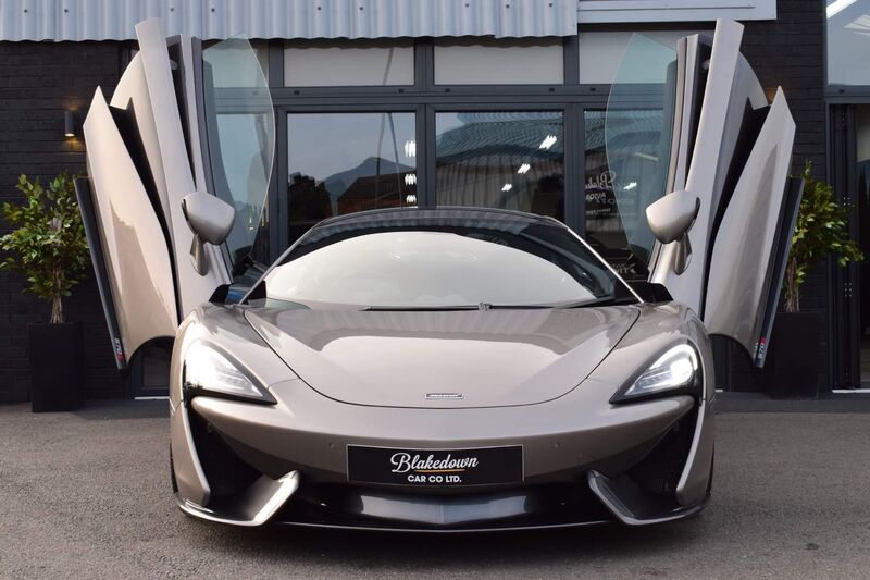 MCLAREN 570S